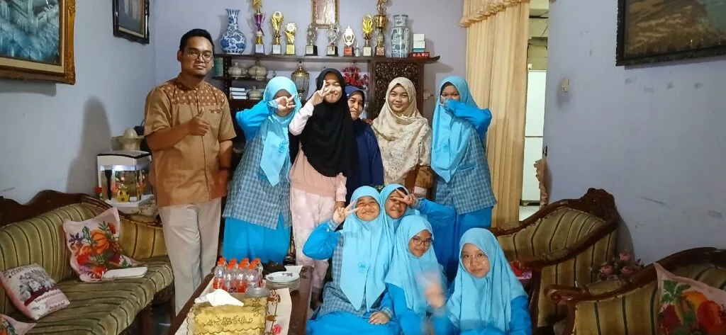 Home Visit, kunjungan sekolah, menjenguk siswa sakit, kelanjutan konseling, dukungan siswa