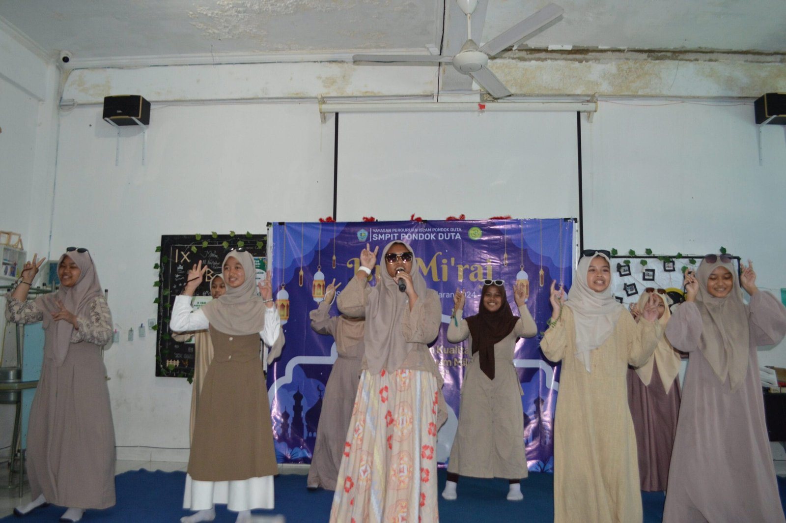 Isra’ Mi’raj 2025 di SMPIT Pondok Duta: Peringatan Penuh Makna dan Kreativitas