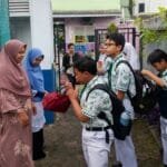 Suasana penyambutan siswa di SMPIT Pondok Duta